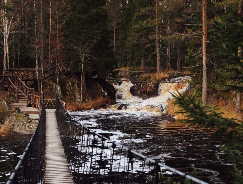 водопады Ахинкоски